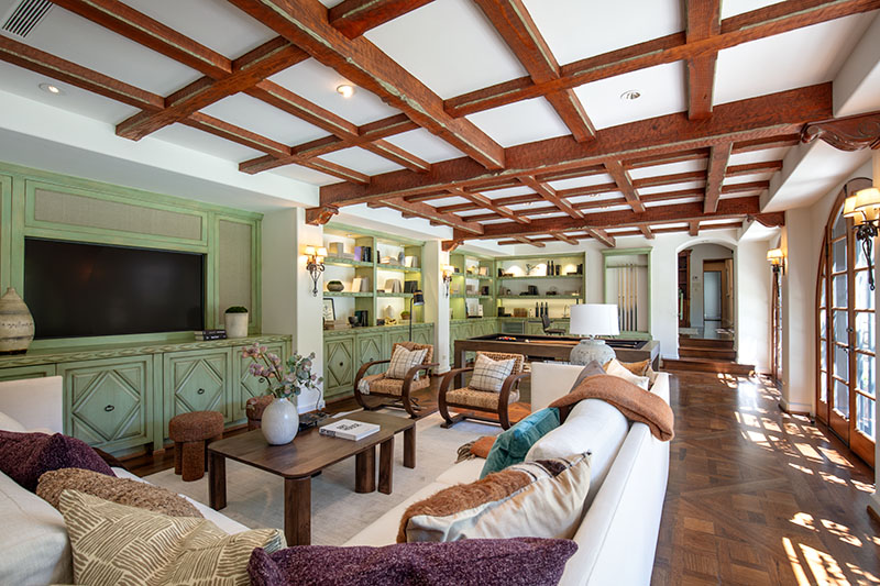 Walden Drive family room 2